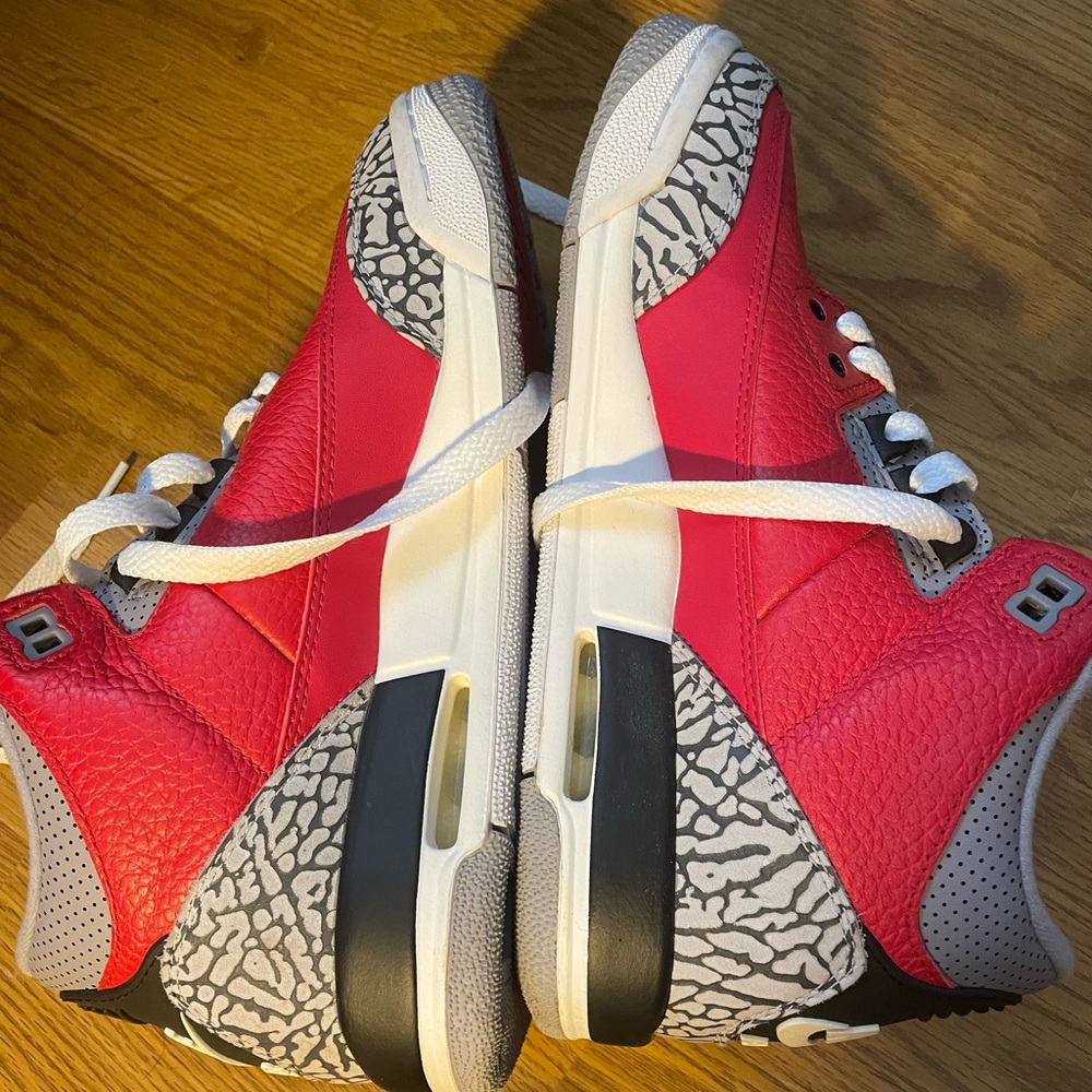 Jordan 3 Retro SE unite